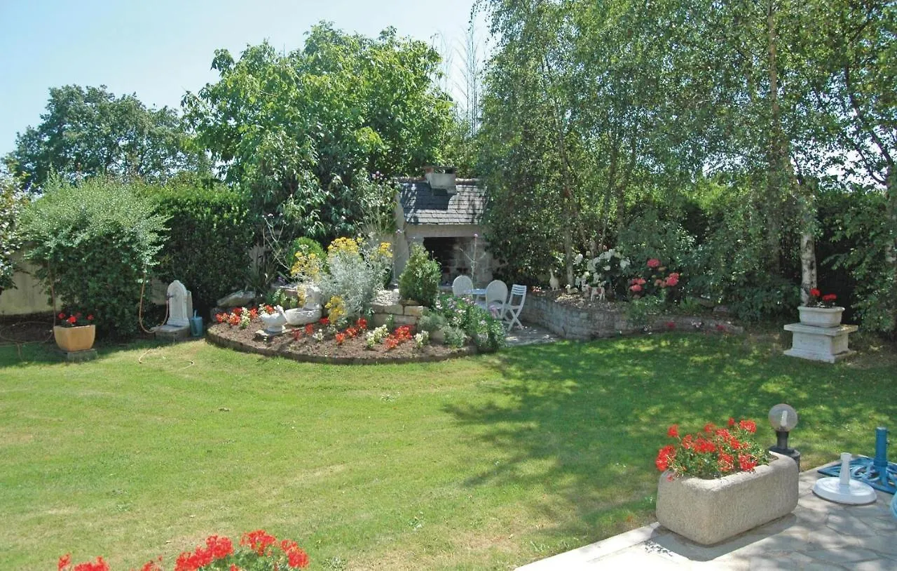 בית נופש Nice Home In Pont Labbe With Kitchen צרפת